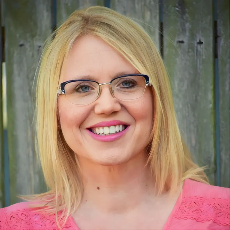 Carrie Gunnels-Lichon Medicare Agent Saginaw, MI 48601