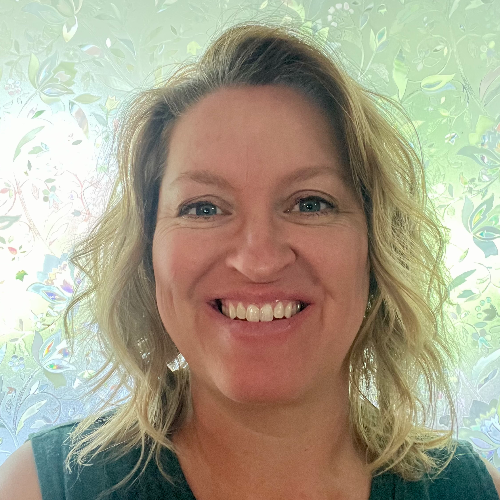 Cindy Fields - Medicare Agent in Russell Springs, KY