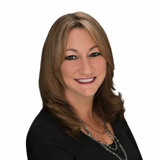 Dina Castanon - Medicare Agent in Canyon Lake, CA