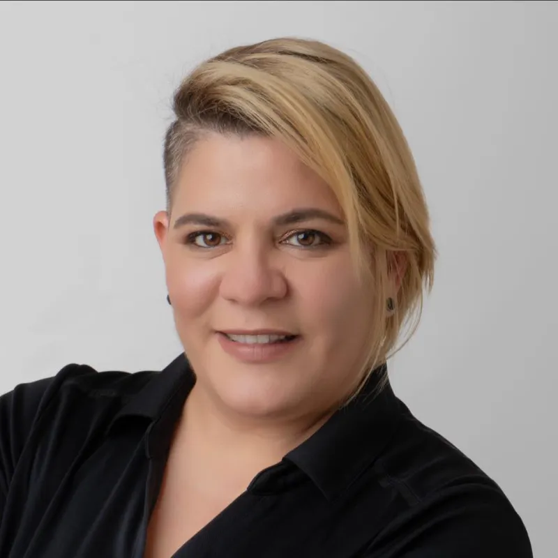 Elenys Peraza - Medicare Agent in Louisville, KY