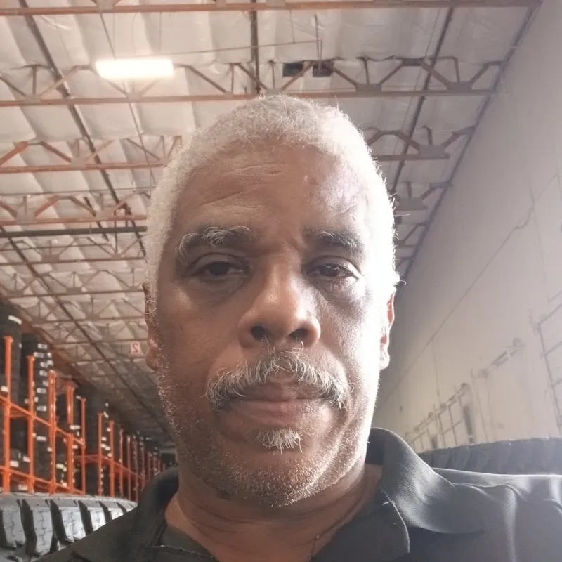 Erik Jones Medicare Agent Phoenix, AZ 85021