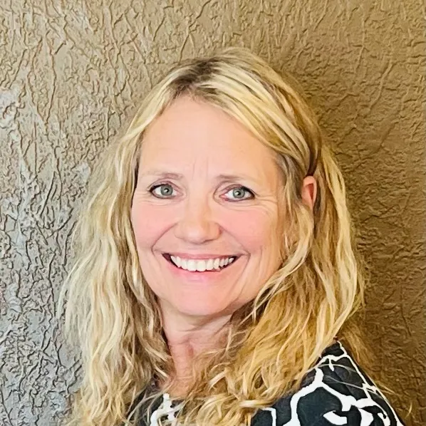 Jennifer Kalbach - Medicare Agent in Russell Springs, KY