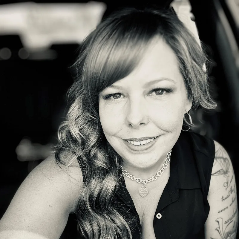 Kirsten Falls - Medicare Agent in Piñon Hills, CA