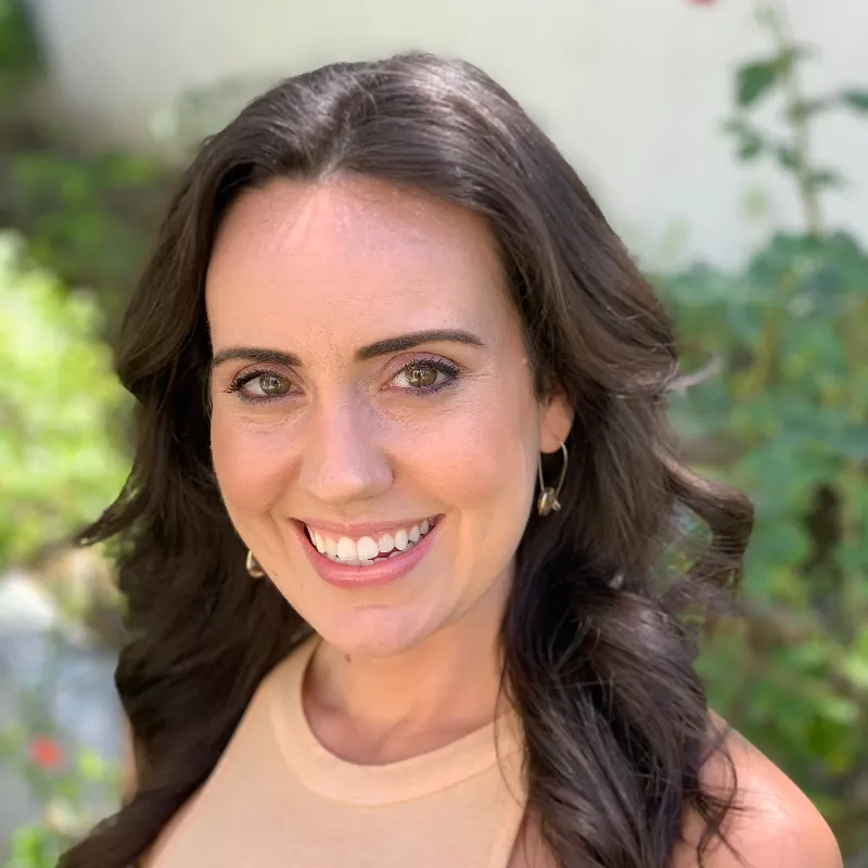 Lauren Klapova - Medicare Agent in Calabasas, CA