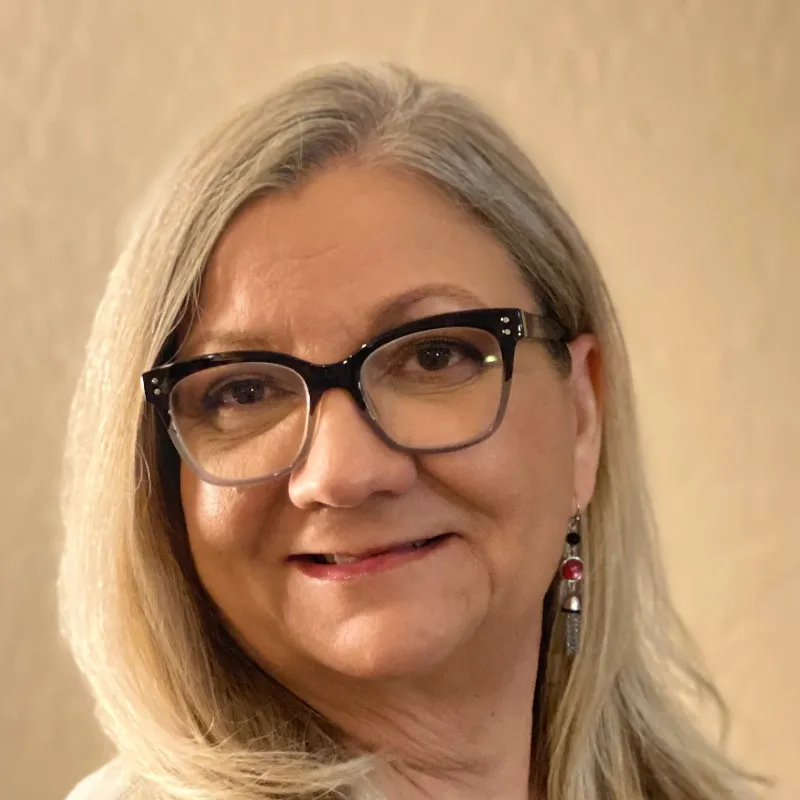 Lisa Ruiz - Medicare Agent in Phoenix, AZ