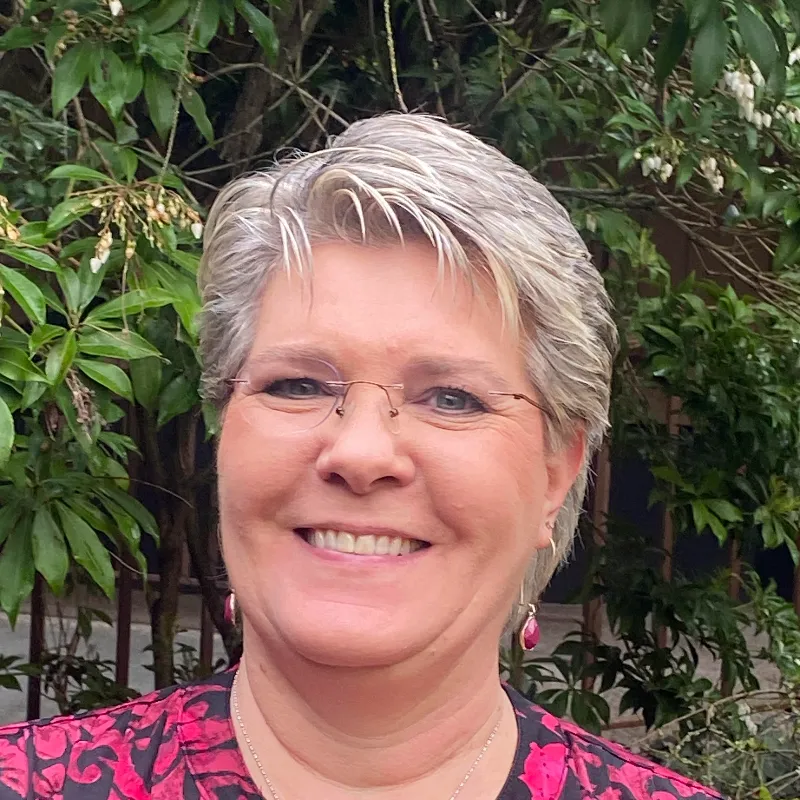 Rebecca Loucks - Medicare Agent in Vancouver, WA